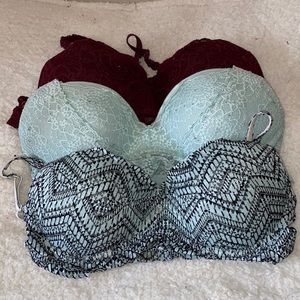 Set of 3 VS bralettes